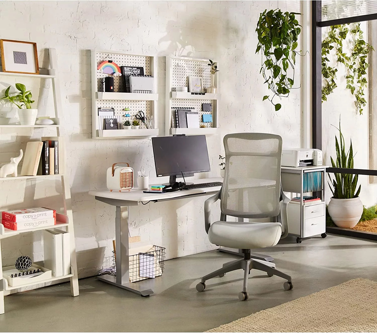 Mesh High-Back Task Chair B126