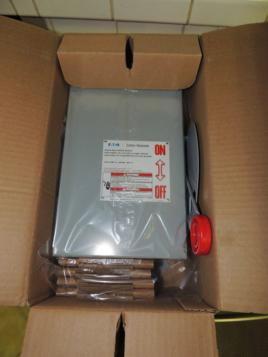 Non-Fusible Safety Switch 600V L9371