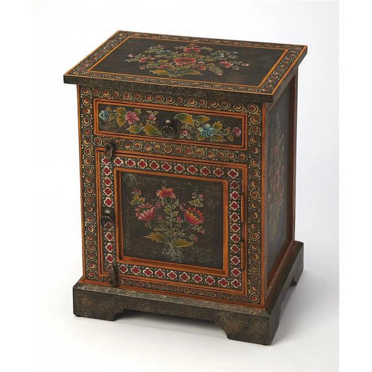 Hand Painted Chest P781