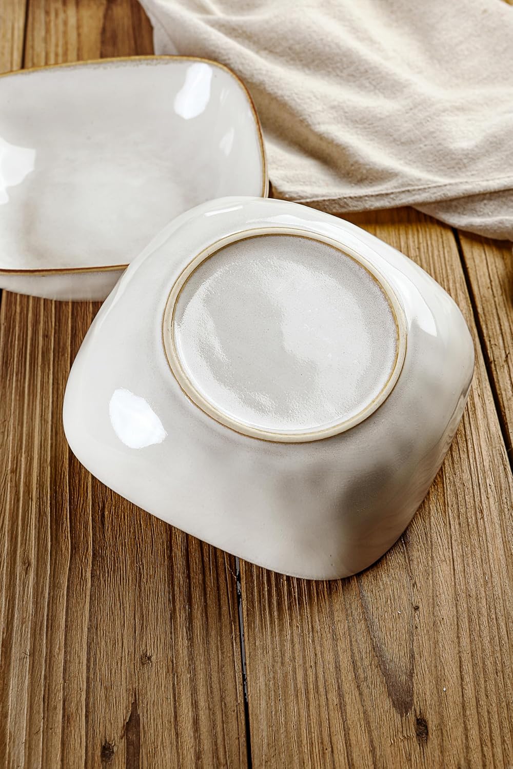 16-Piece Dinnerware Set, Square Plates and Bowls, Cappuccino White O52266