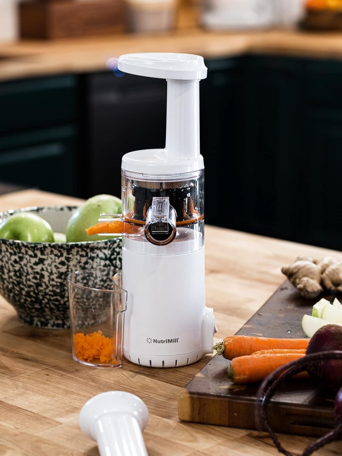 Portable Cordless Masticating Slow Juicer Z86077