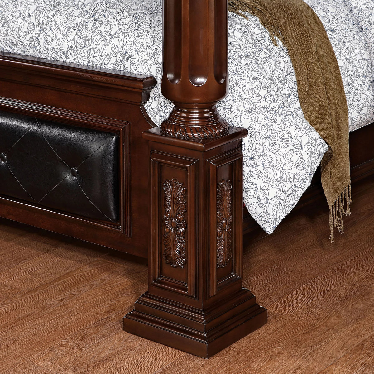 Brown Cherry Queen Canopy Bed Z61464