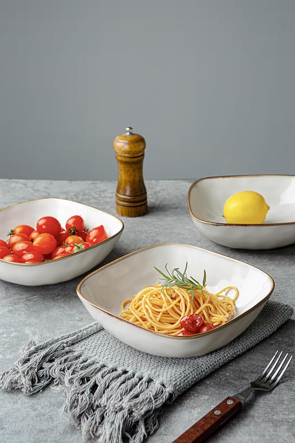 16-Piece Dinnerware Set, Square Plates and Bowls, Cappuccino White O52266