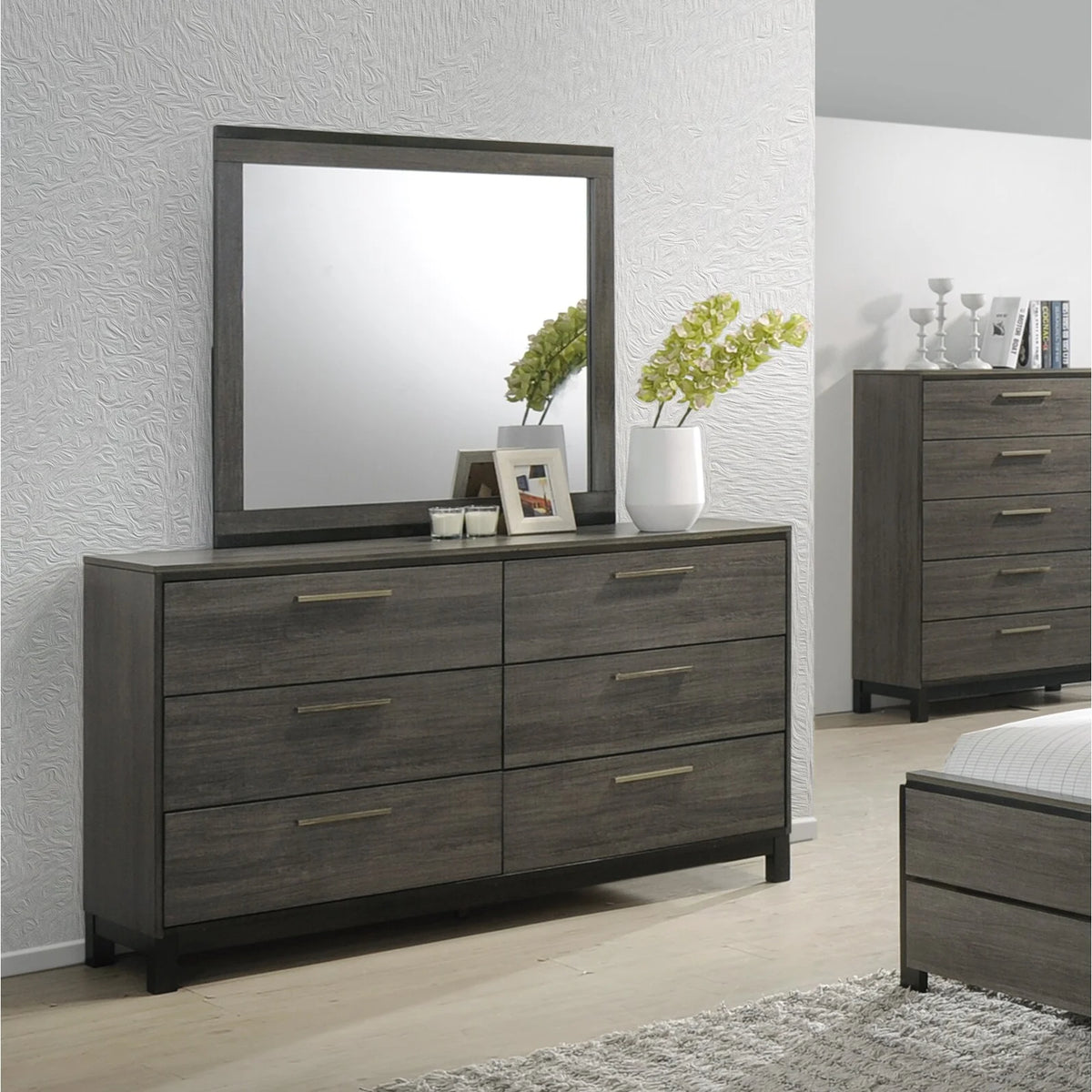 King Size Wood Bedroom Set with Dresser Mirror Nightstand Chest P89785