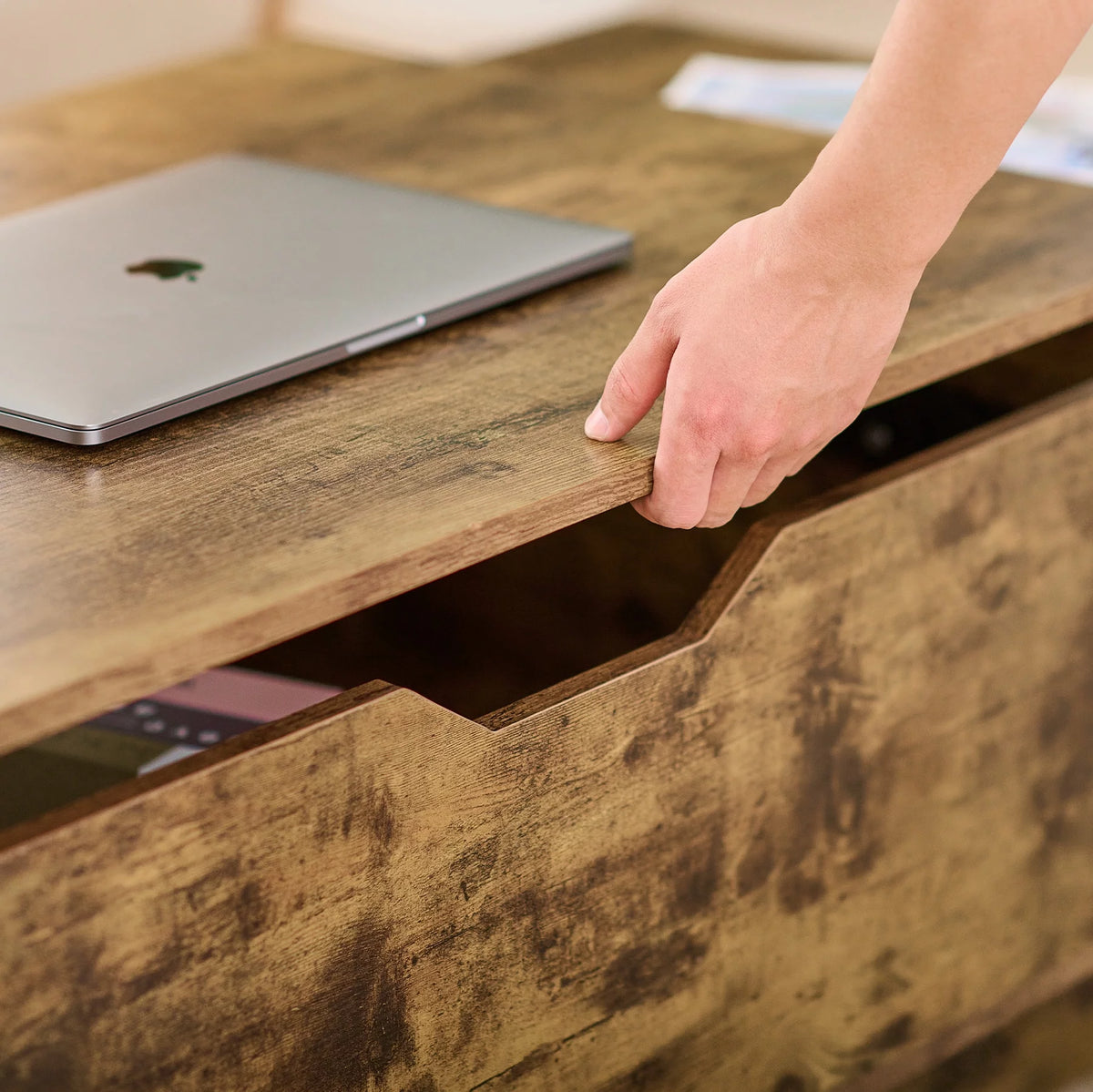 Lift Top Wooden Coffee Table with Storage Compartment Z412709