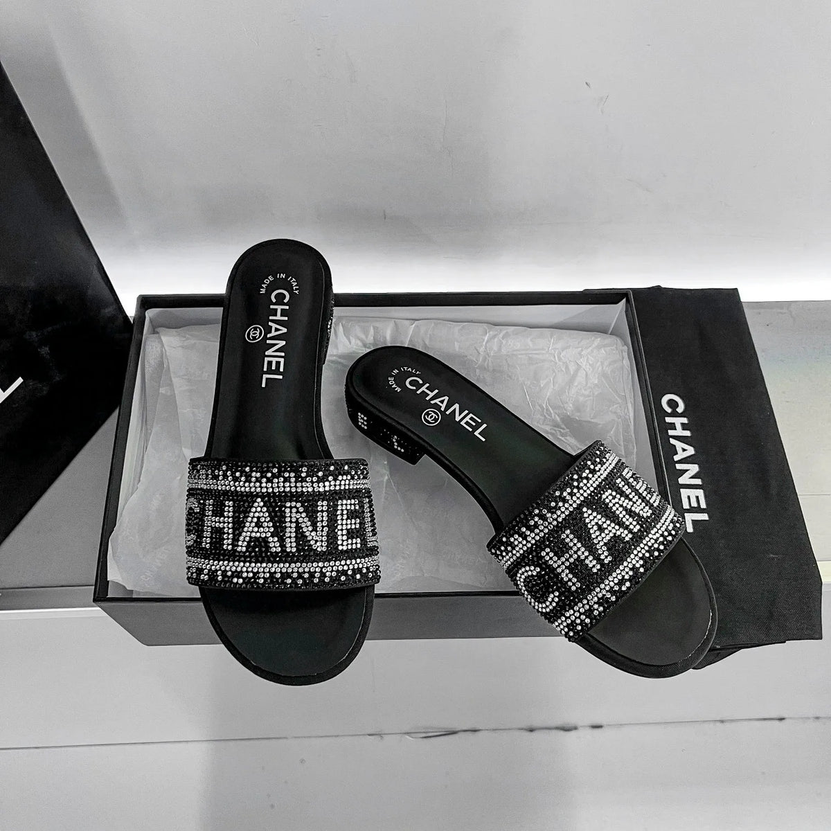 Blingbling Diamond Slippers M70059