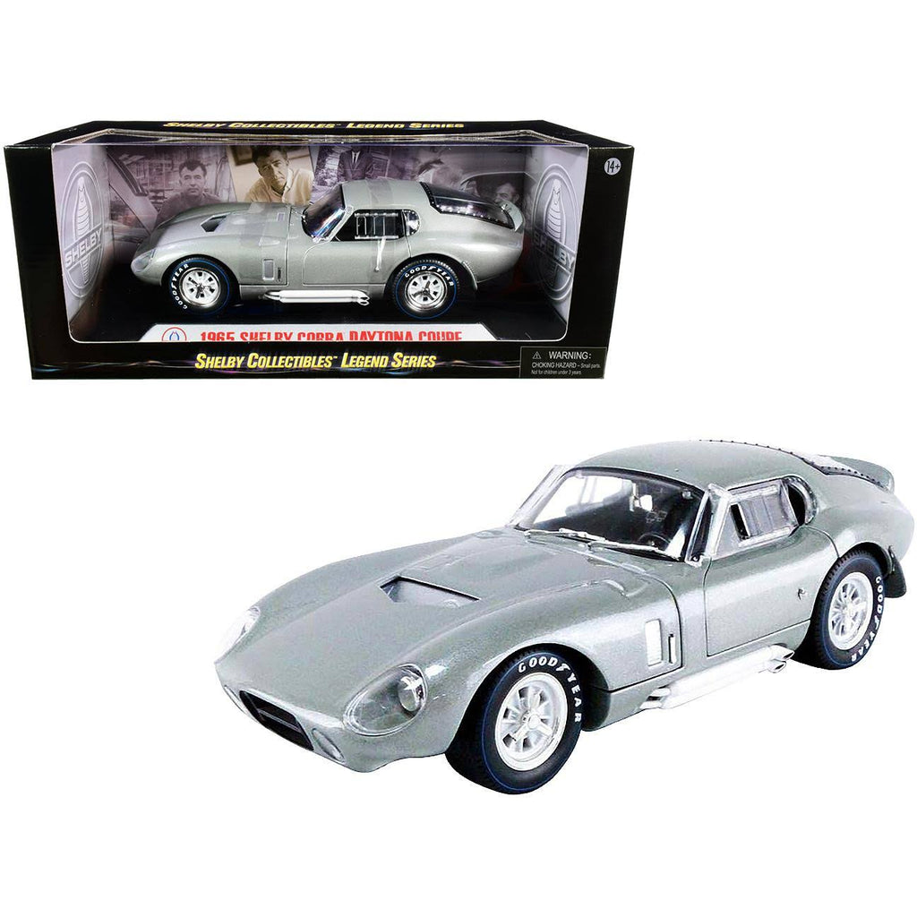Silver Metallic 1/18 Diecast Model Car Q17908