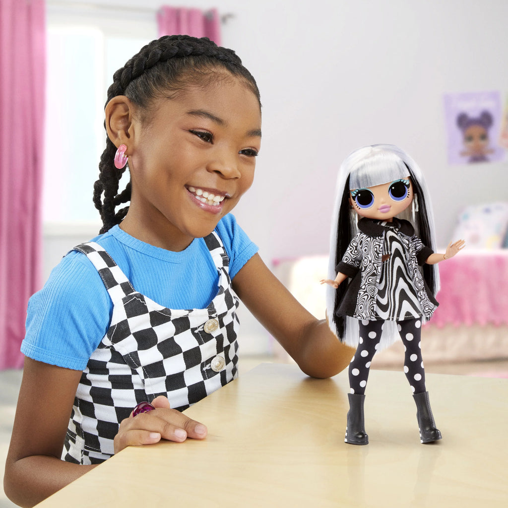 Fashion Doll with Accessories J245095