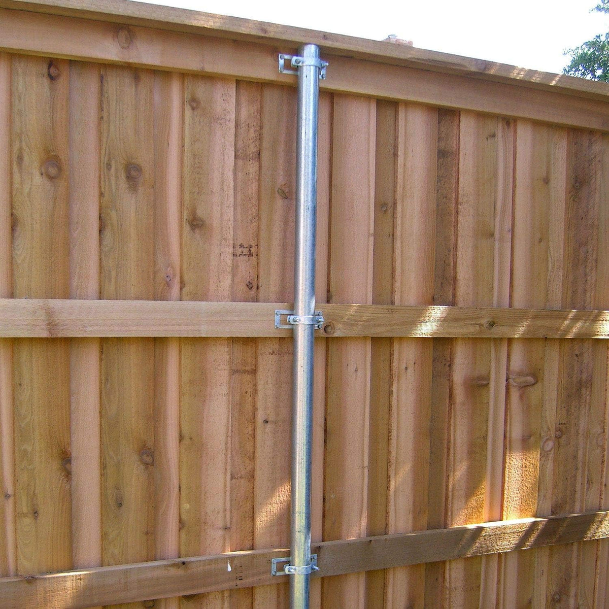 Steel 2 Wood Fence Bracket (50 per pack) O294