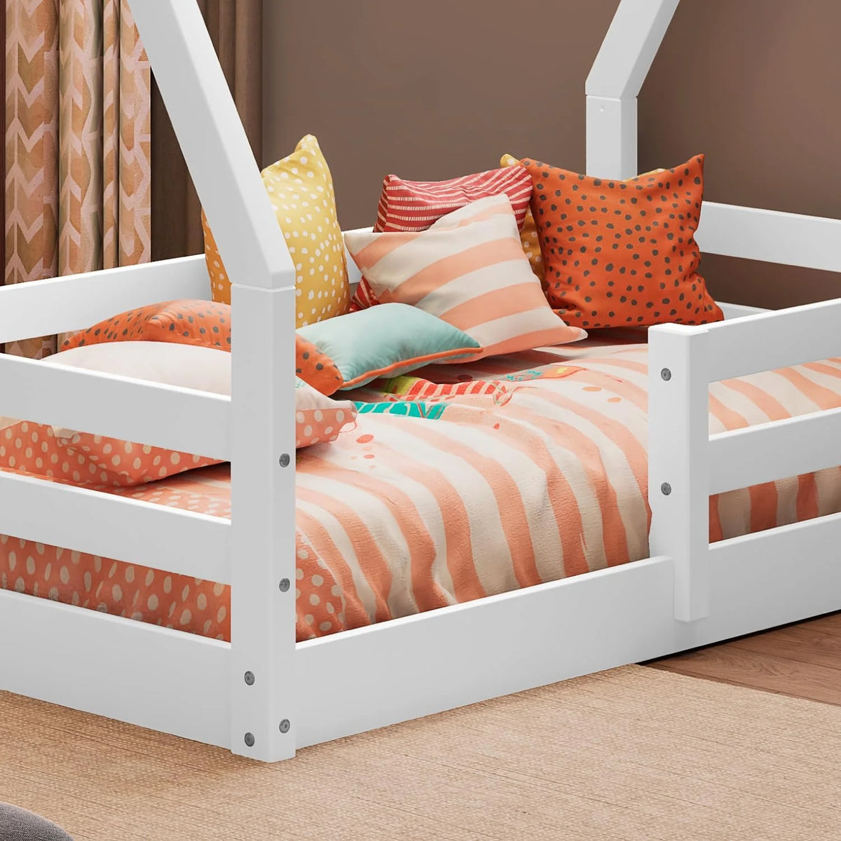 Solid Wood Toddler Bed White B385